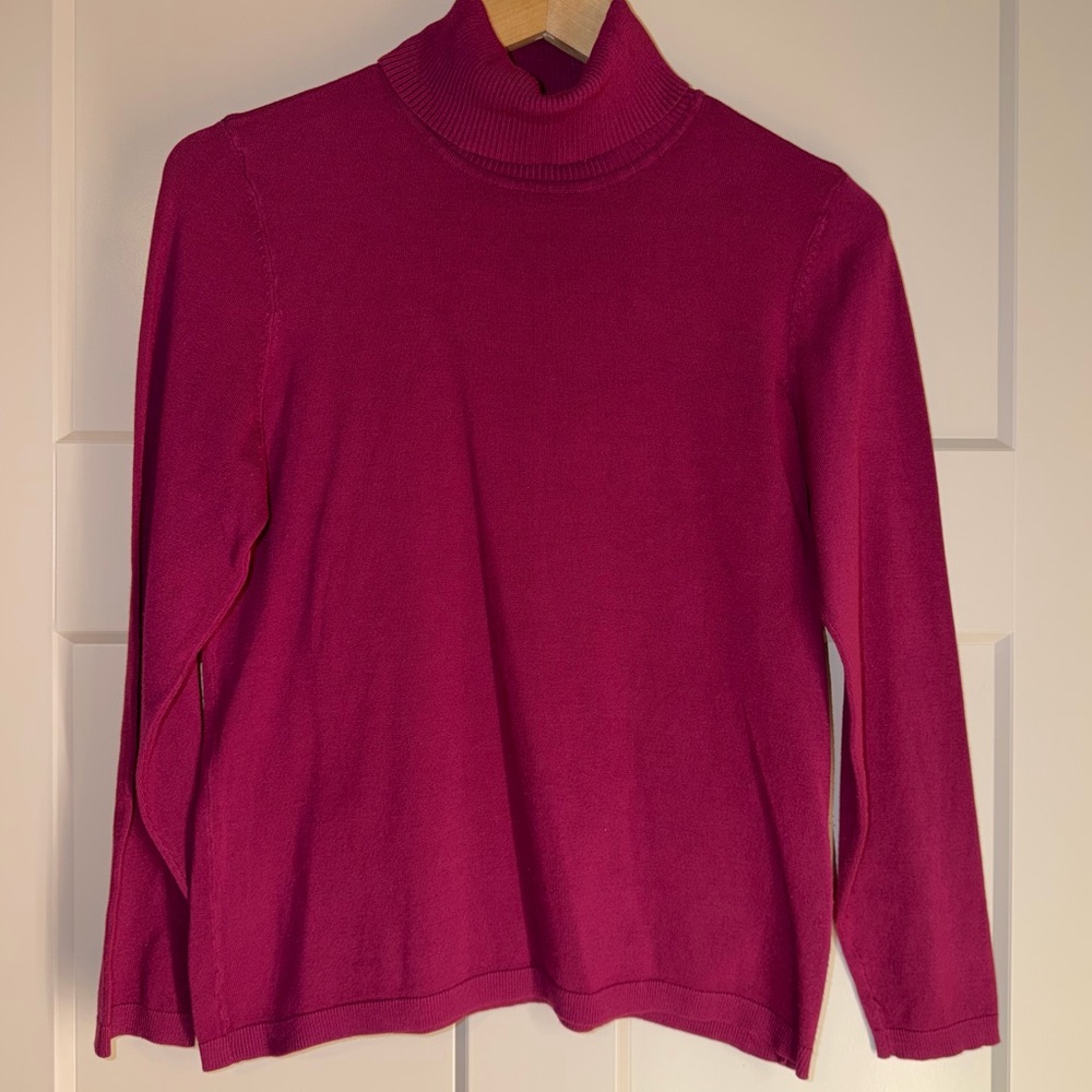 Chico's burgundy wine color Pink Turtleneck Sweater in great shape! Medium